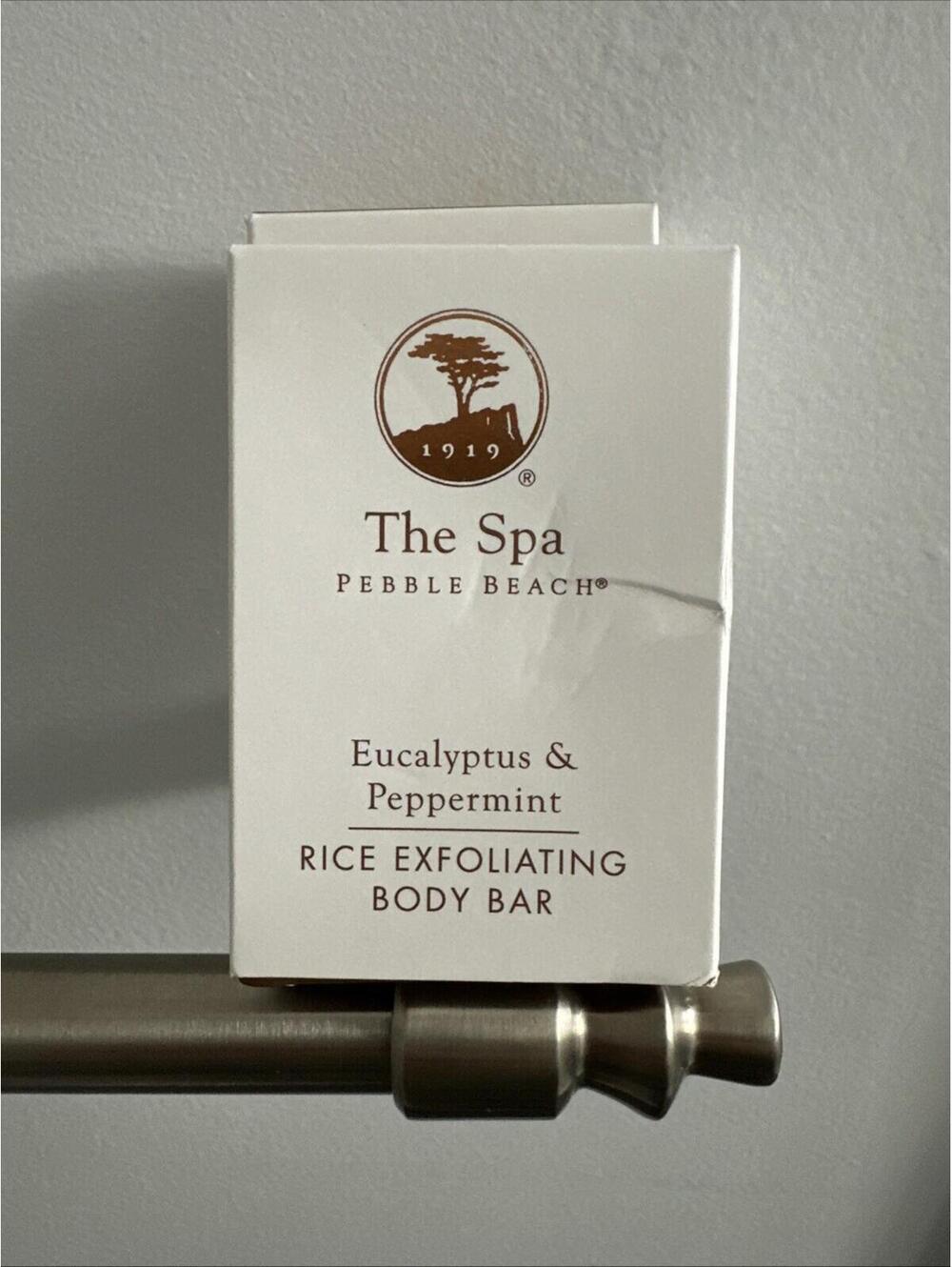 The spa Pebble Beach eucalyptus and peppermint exfoliating body bar